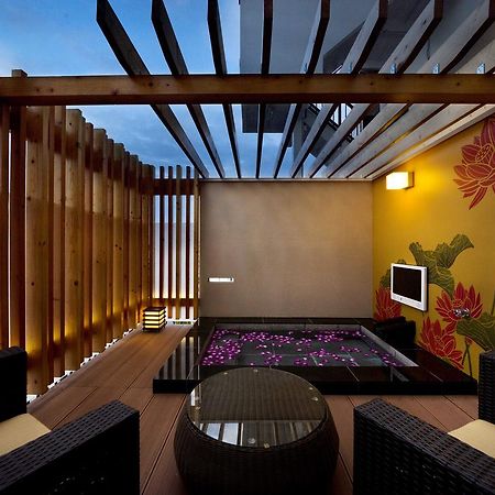 Hotel Lotus Kobe (Adults Only) Экстерьер фото
