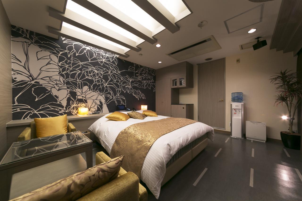 Hotel Lotus Kobe (Adults Only) Экстерьер фото