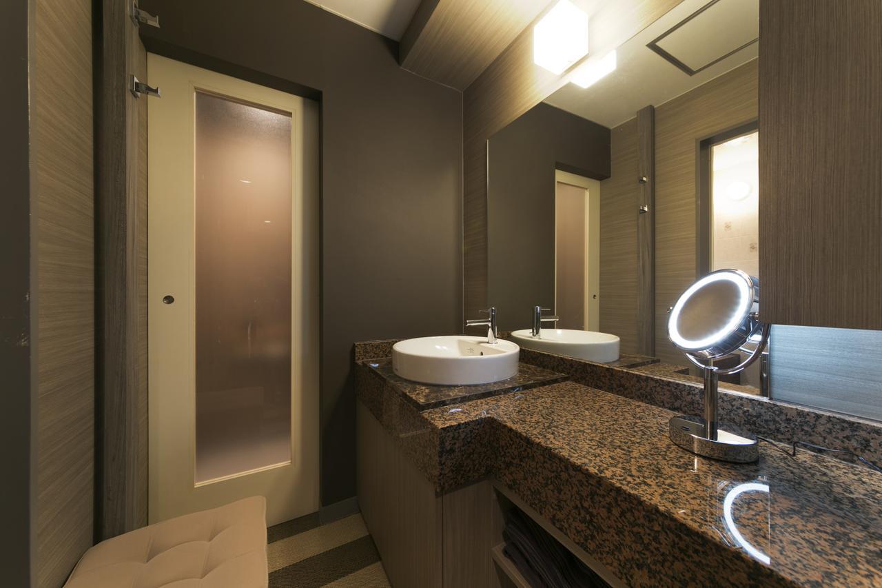 Hotel Lotus Kobe (Adults Only) Экстерьер фото